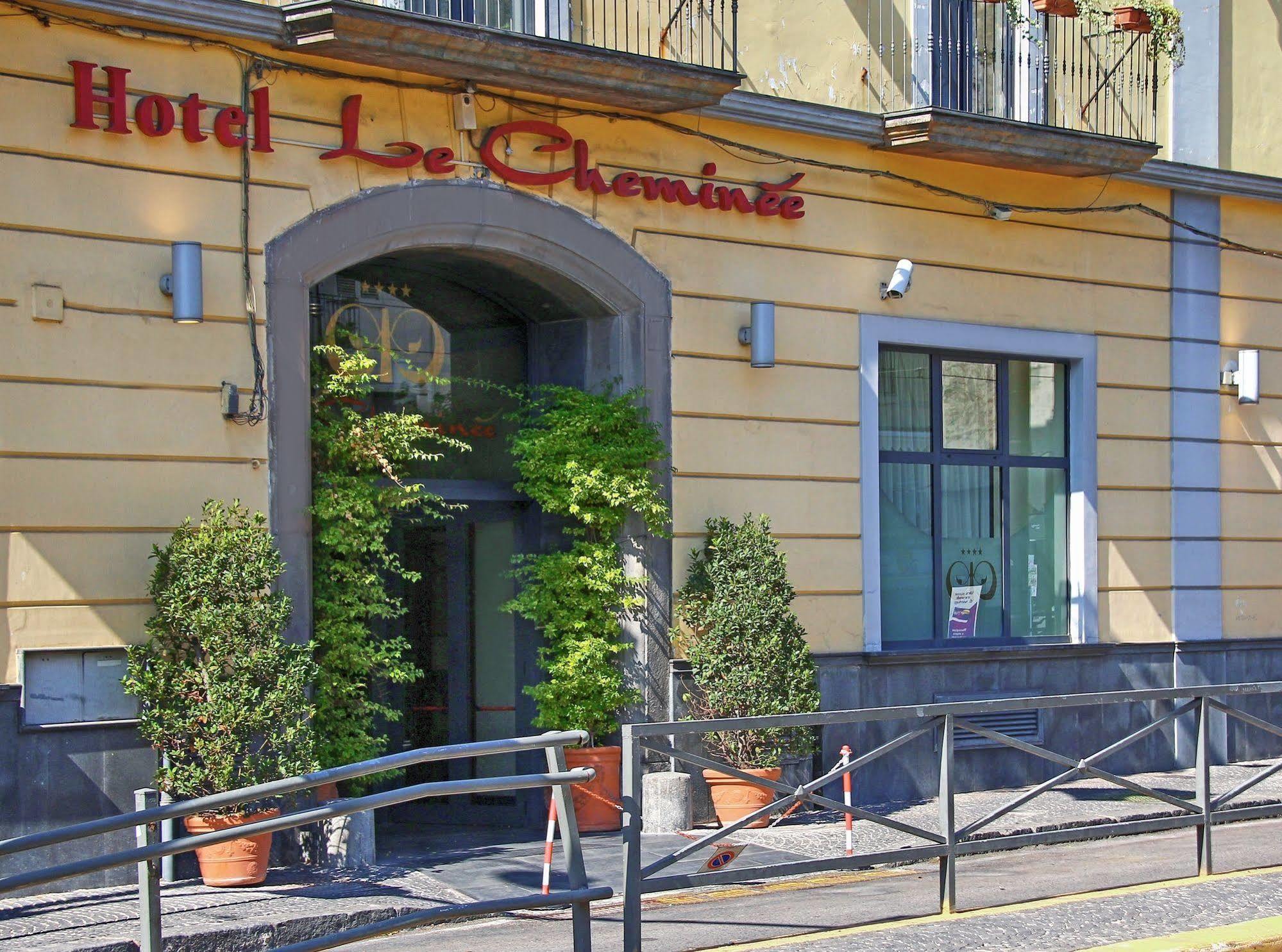 Le Cheminee Business Hotel Napoli Exterior foto